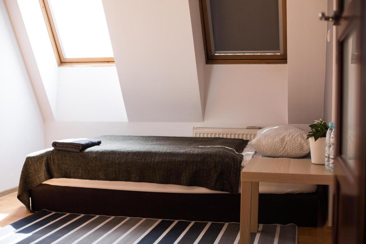 V Hostel Warszawa Eksteriør bilde