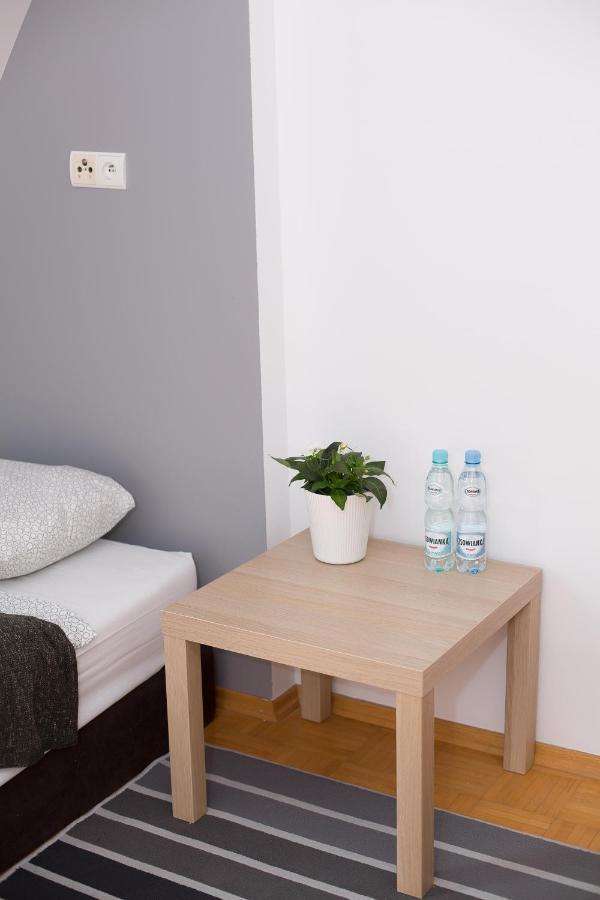 V Hostel Warszawa Eksteriør bilde