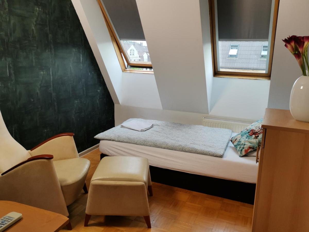 V Hostel Warszawa Eksteriør bilde